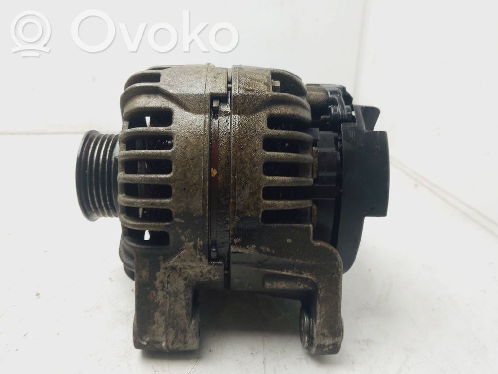 Opel Astra H Alternador 