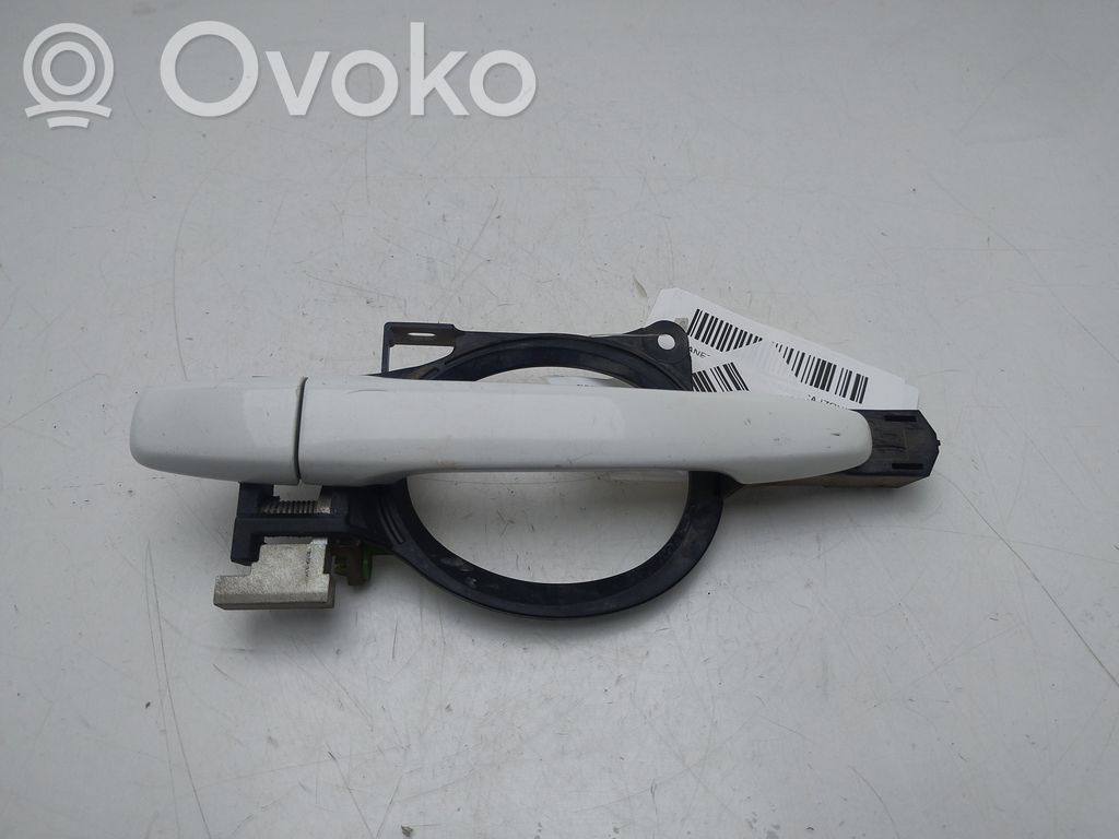 Manecilla externa puerta trasera   910974