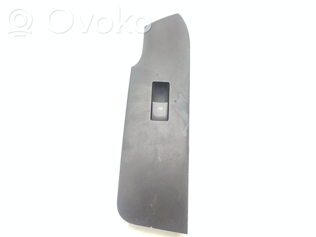 Chevrolet Captiva Electric window control switch 