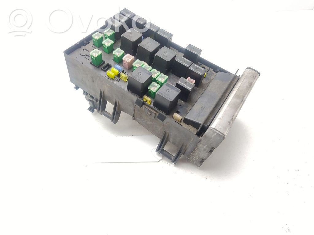 Módulo de fusible   05144579AC