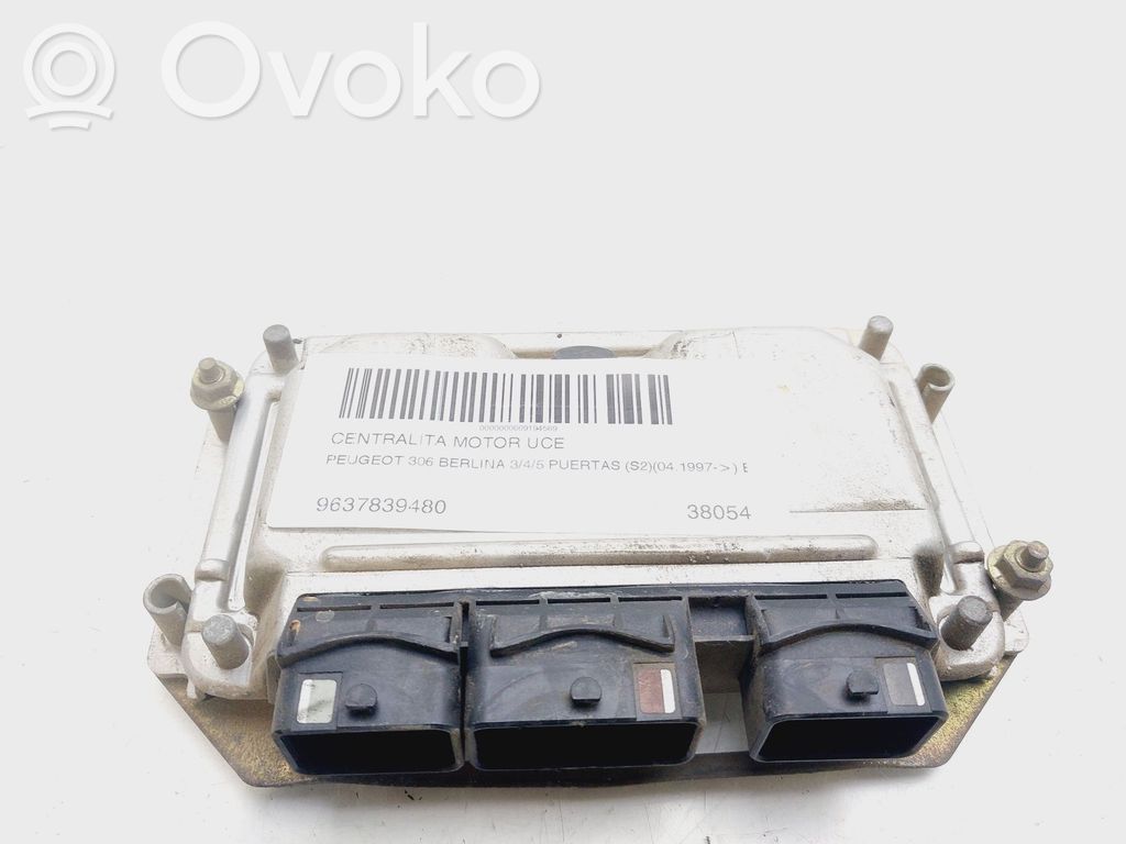 Peugeot 306 Engine control unit/module 