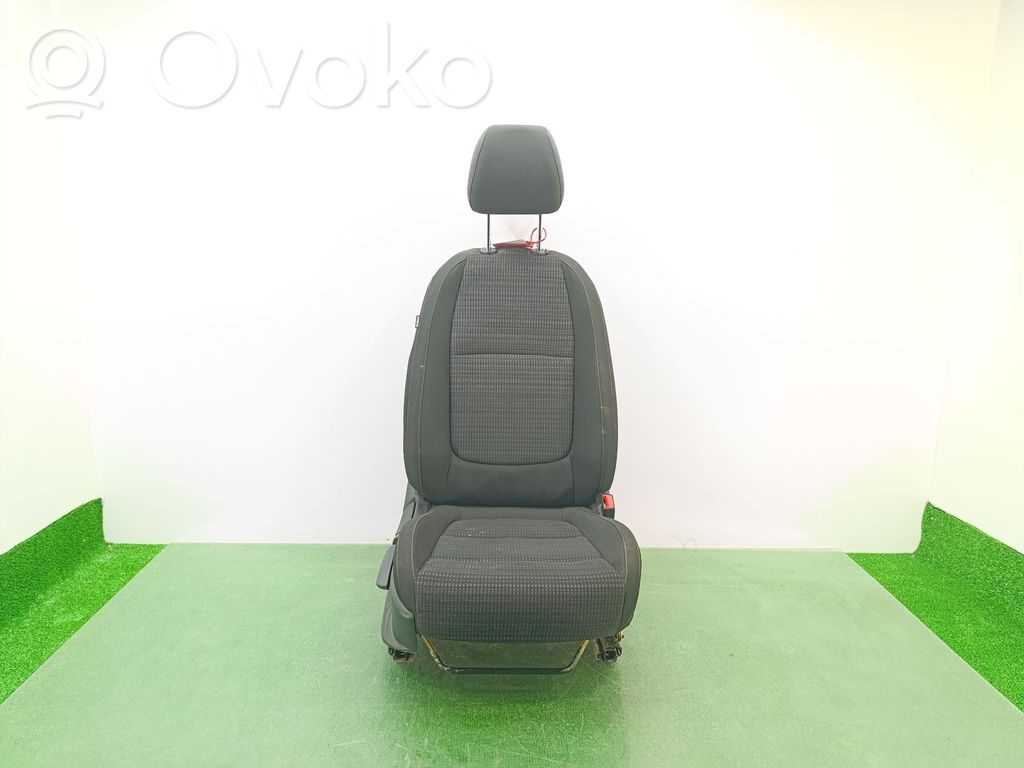 KIA Stonic Etumatkustajan istuin 