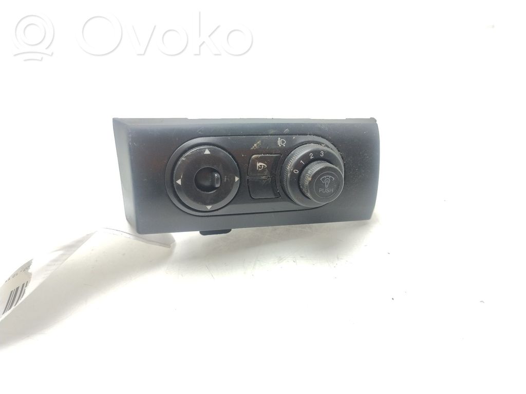 Interruptor del espejo lateral   46181L07