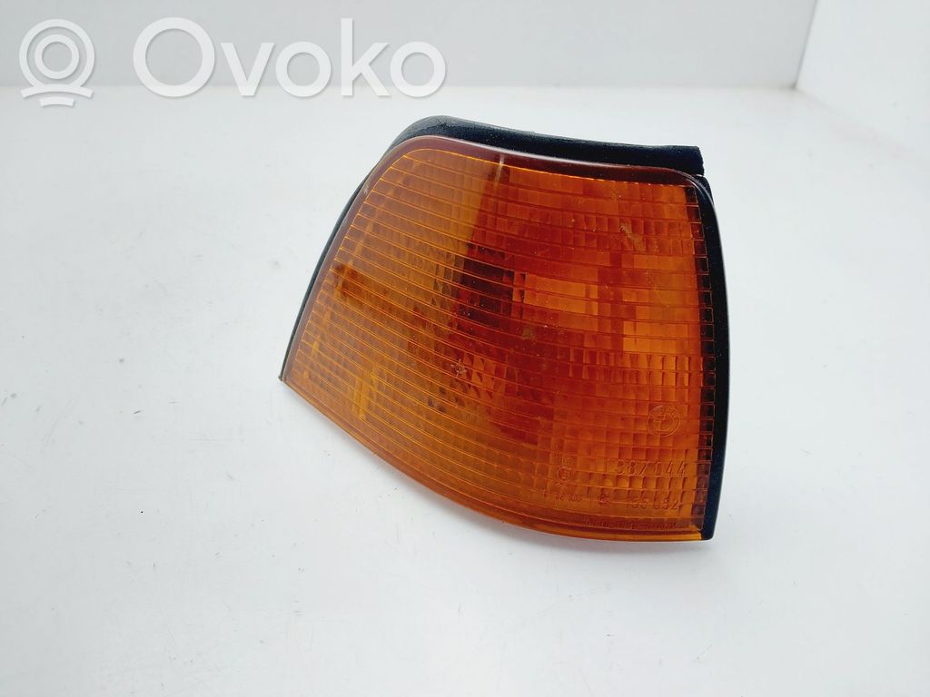 Headlight/headlamp   1384032