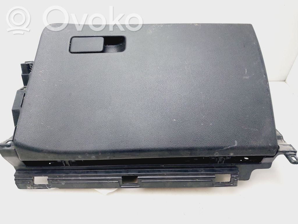 Guantera   84510J7000WK