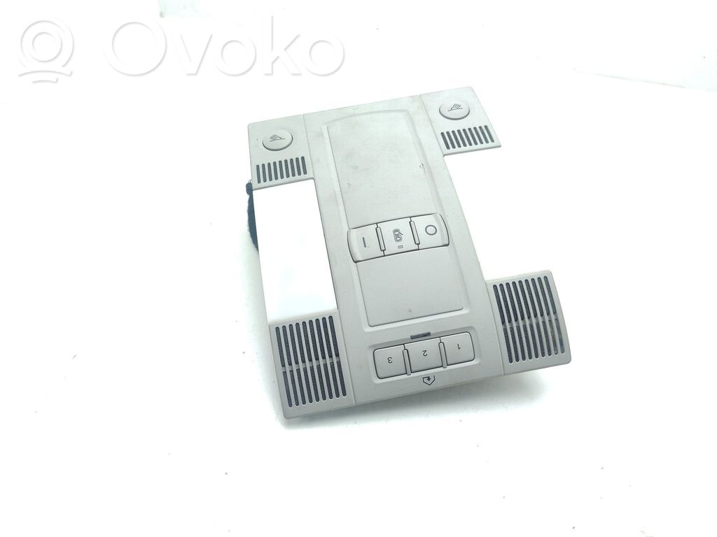 Etuistuimen valo   4E0907135A