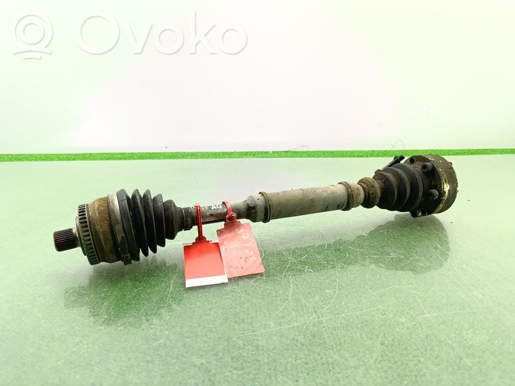 Audi A4 S4 B5 8D Etuvetoakseli 