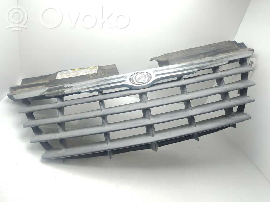 Chrysler Voyager Front grill 