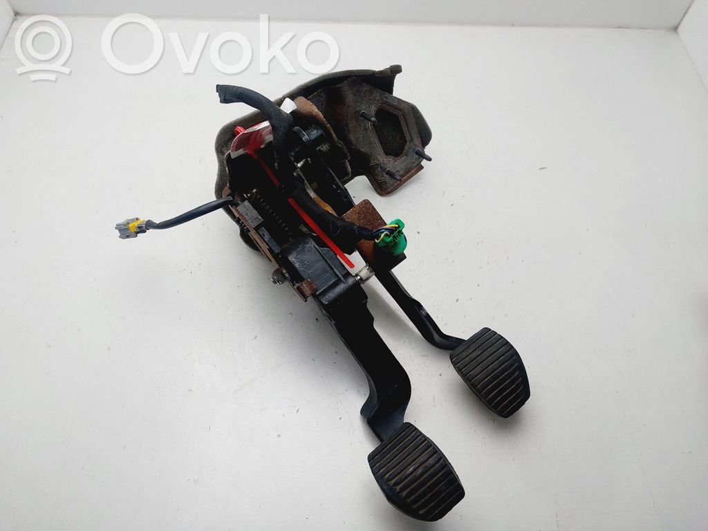Pedal de embrague   4500EA