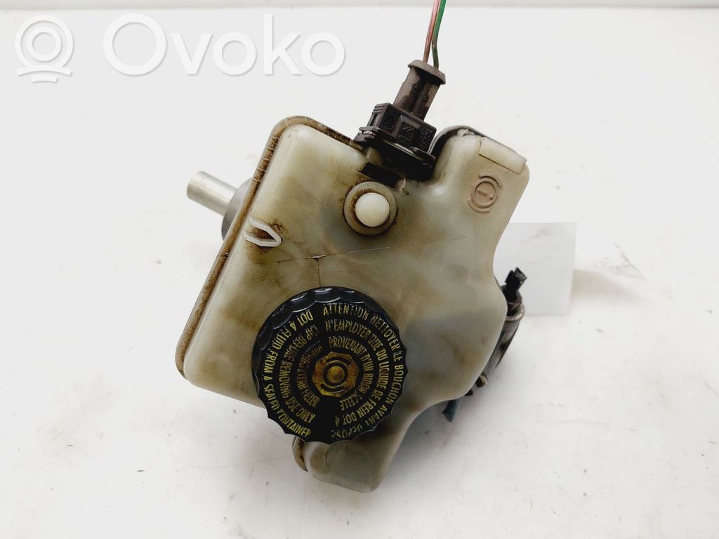Peugeot 106 Główny cylinder hamulca 