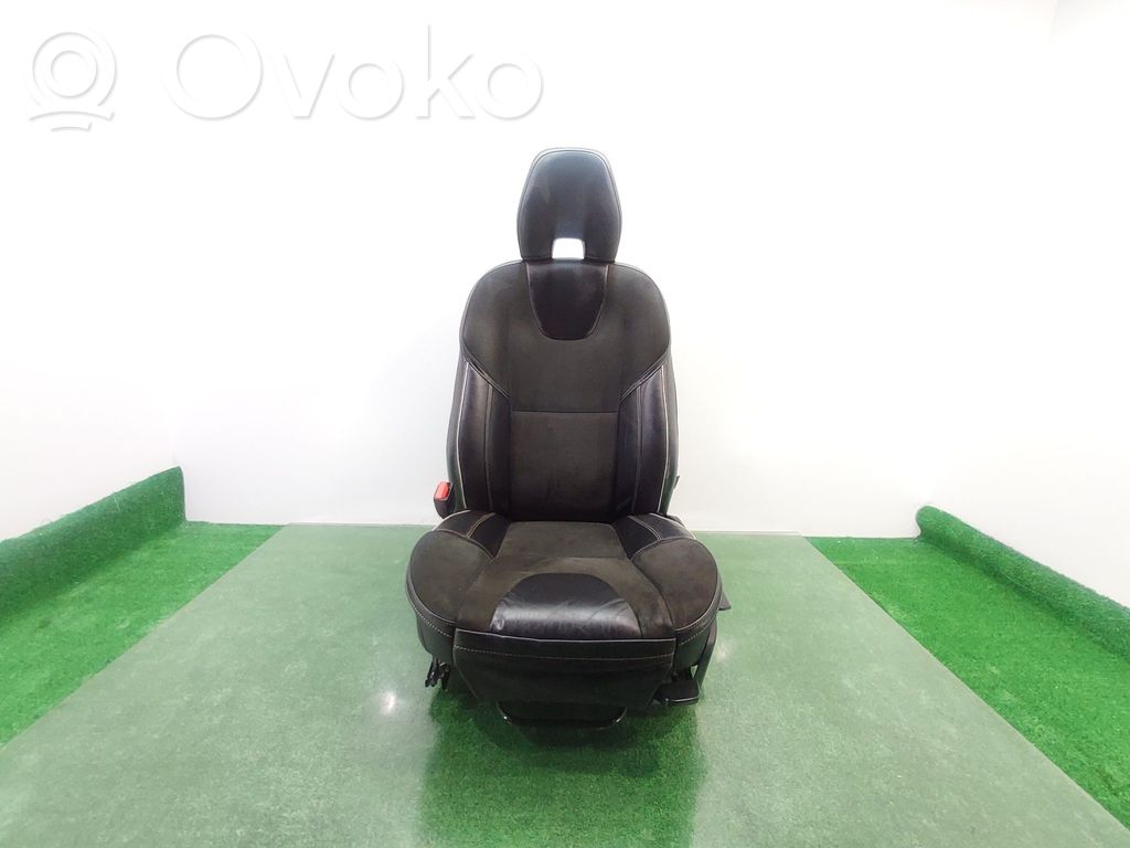 Volvo V40 Fotel przedni kierowcy 
