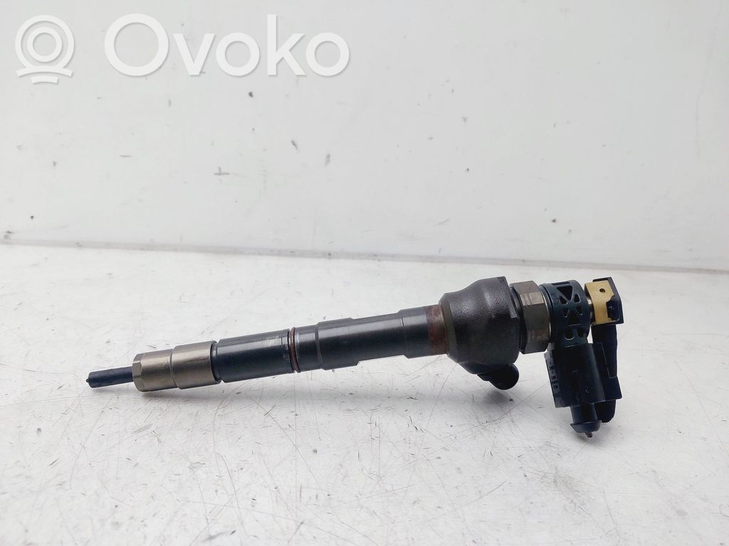 Inyector de combustible   04L130277G