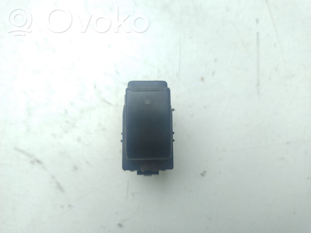 Toyota Corolla E110 Interruptor del elevalunas eléctrico 