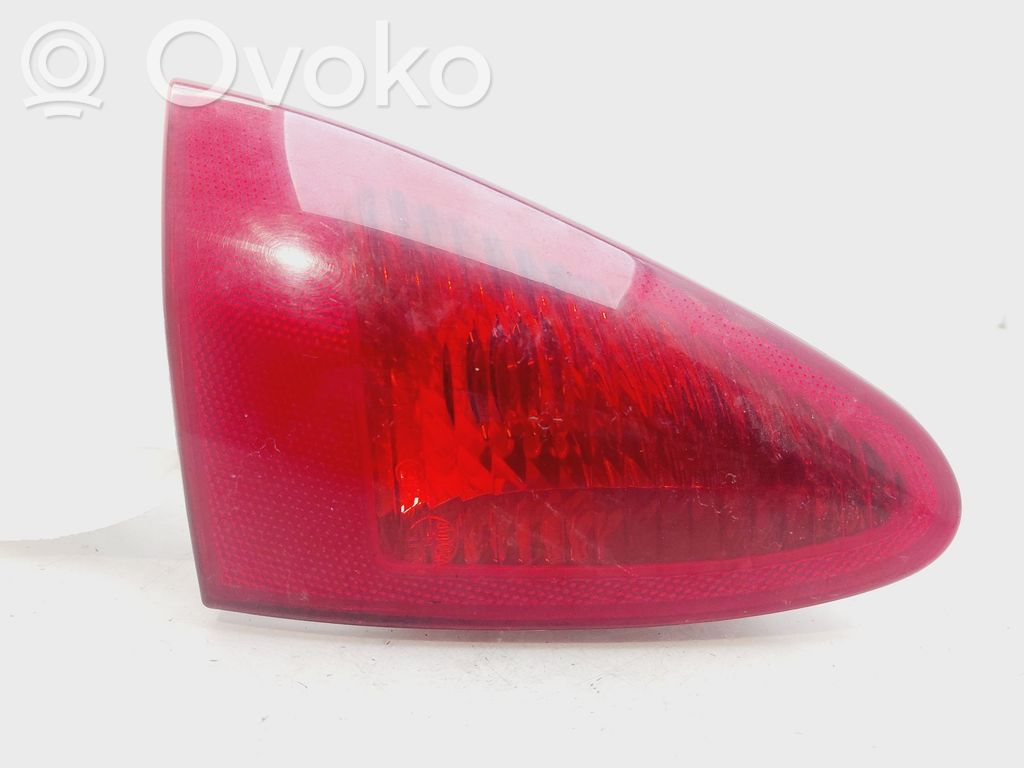 Alfa Romeo 147 Lampă spate în capacul portbagajului 