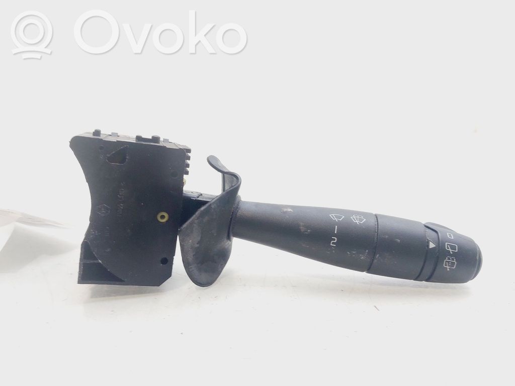 Dacia Sandero Wiper control stalk 
