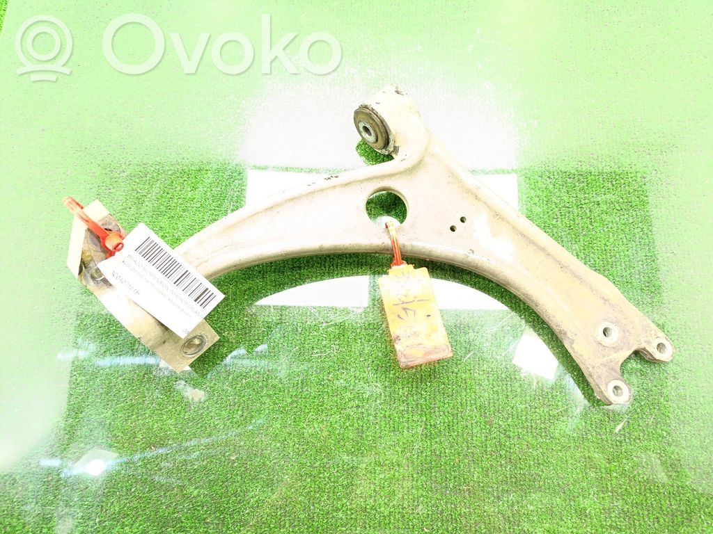 Audi Q3 8U Braccio di controllo sospensione anteriore inferiore/braccio oscillante 