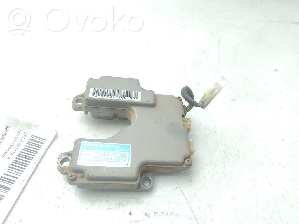 Nissan Terrano Turvatyynyn ohjainlaite/moduuli 