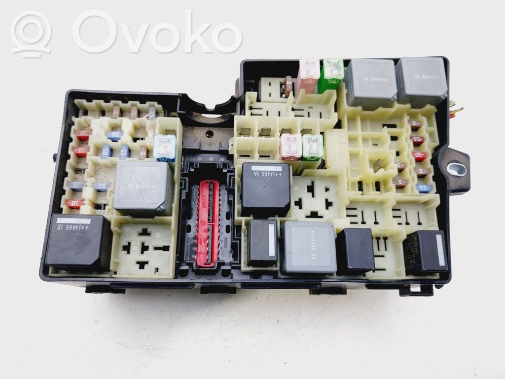 Módulo de fusible   AV6T14A142AA