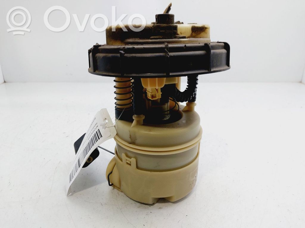 Renault Clio II Pompe à carburant 
