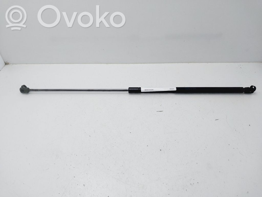 Volkswagen PASSAT B5 Siłownik maski przedniej 