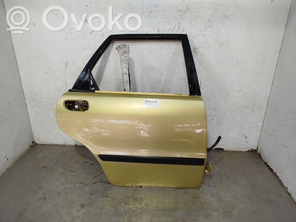 Volvo 440 Puerta trasera 