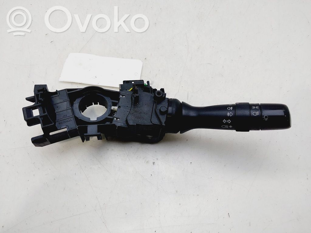 Toyota Yaris Interruptor de luz 