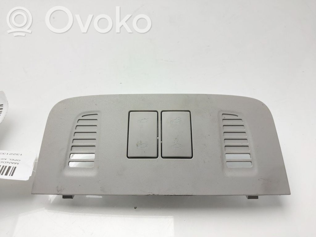 Opel Astra J Interruptor de control multifunción 