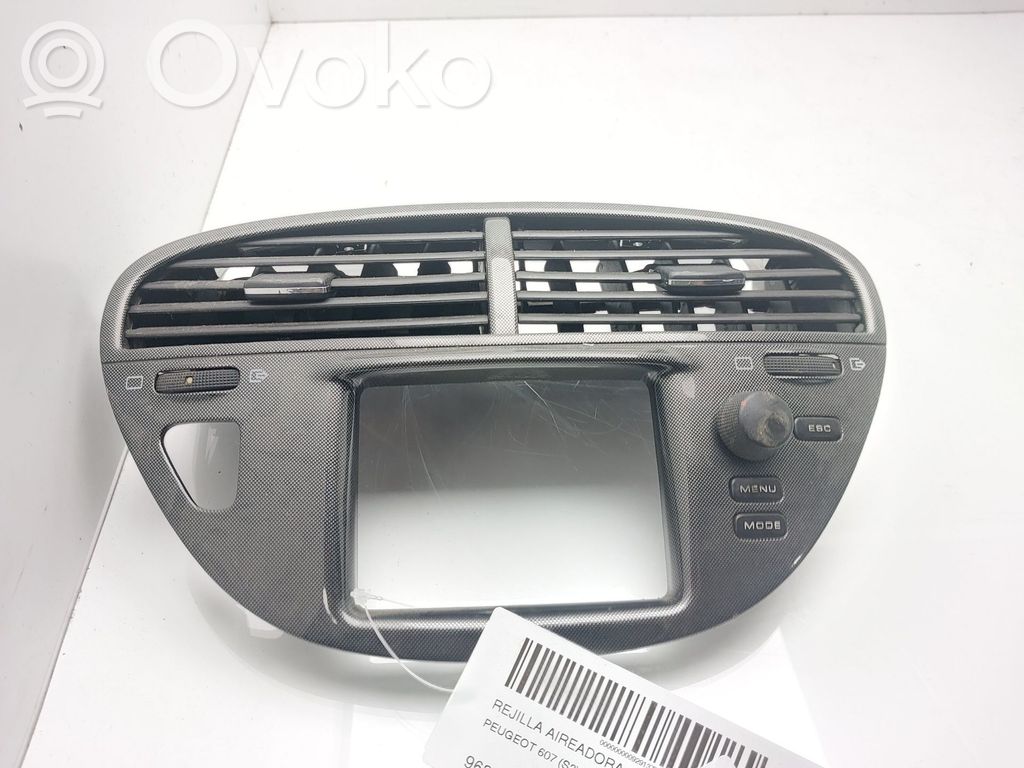 Peugeot 607 Griglia di ventilazione centrale cruscotto