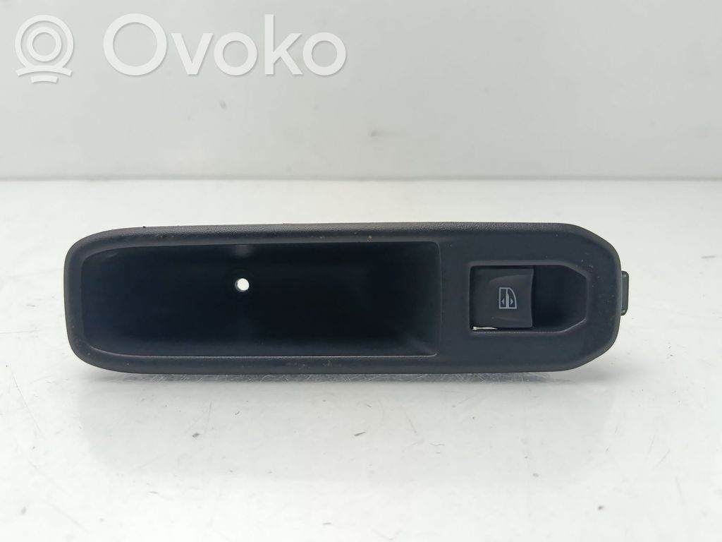 Dacia Duster Electric window control switch 