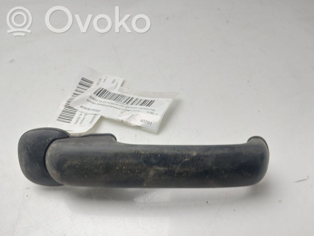 Nissan Terrano Manecilla externa puerta delantera 