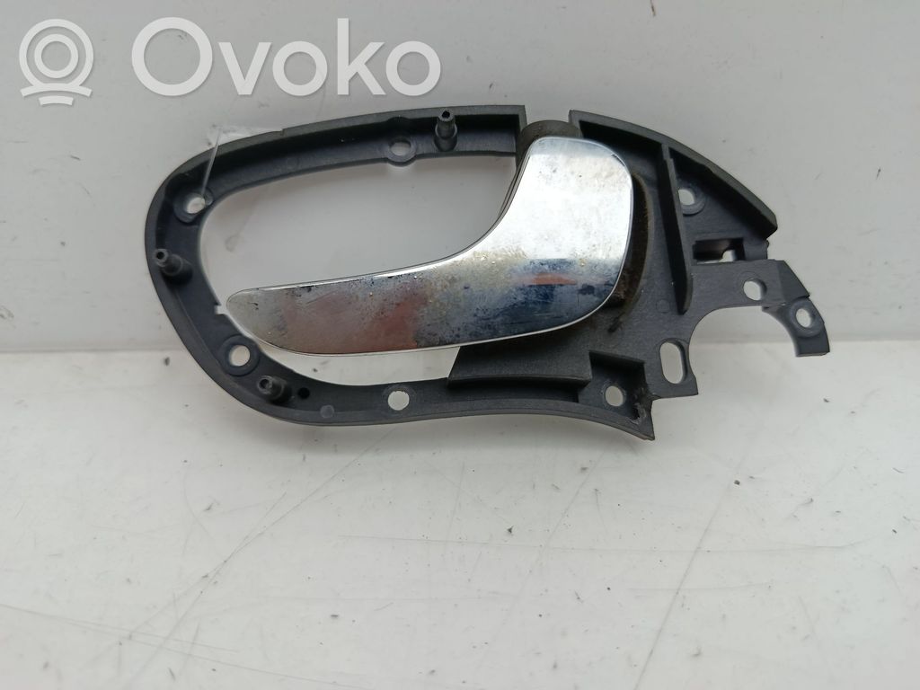Manecilla interna puerta trasera   1M0837114