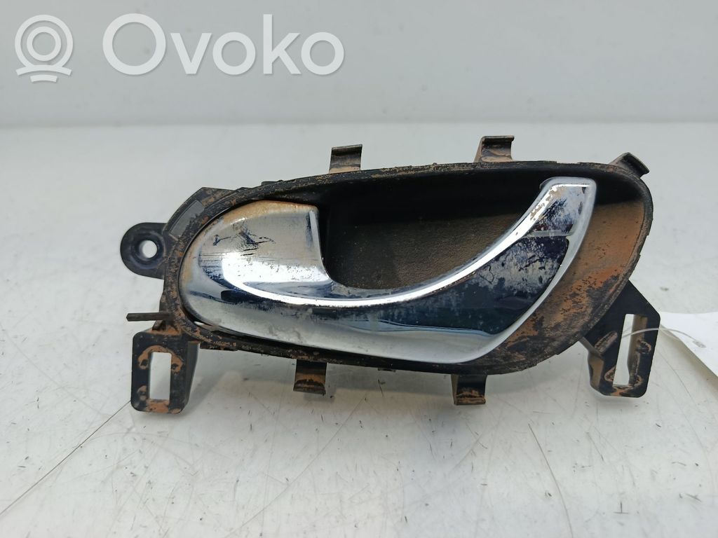 Manecilla interna puerta trasera   806714EA1A