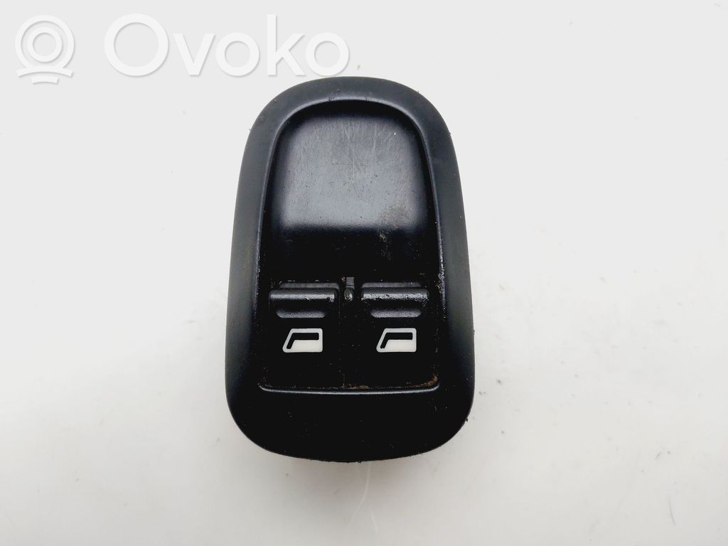 Peugeot 206 Electric window control switch 