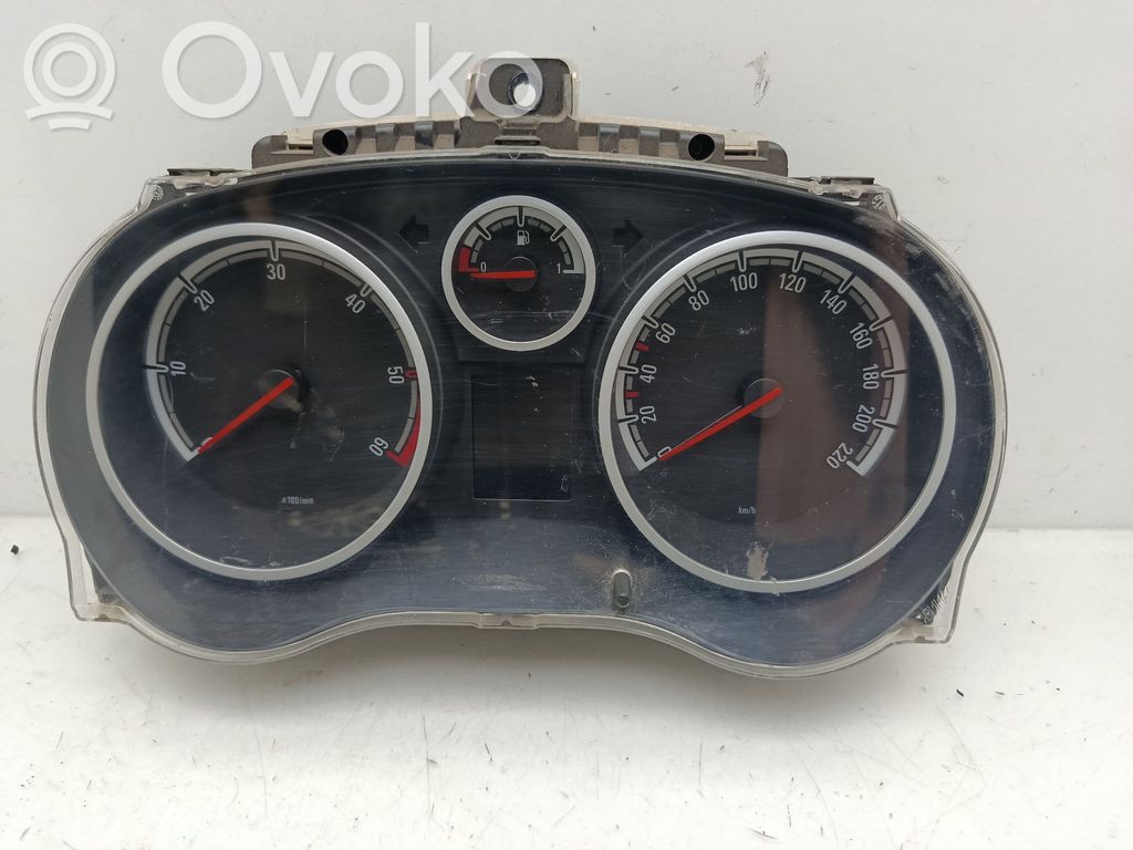 Opel Corsa D Licznik / Prędkościomierz 