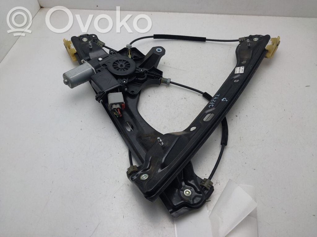 Regulador de puerta delantera con motor   13406674
