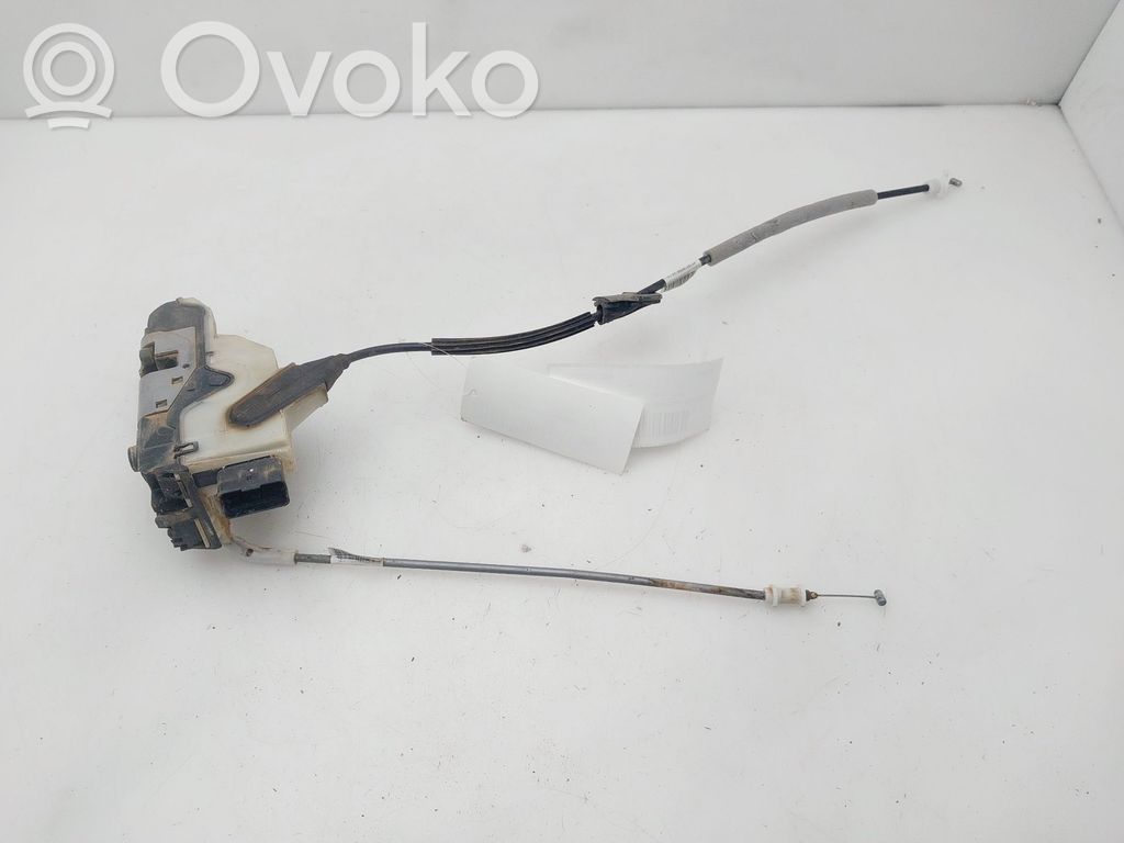 Citroen C4 I Priekšpusē slēdzene 