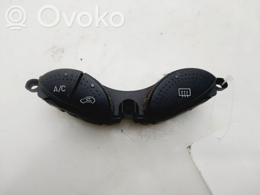 Ford Focus Interruptor de control multifunción 
