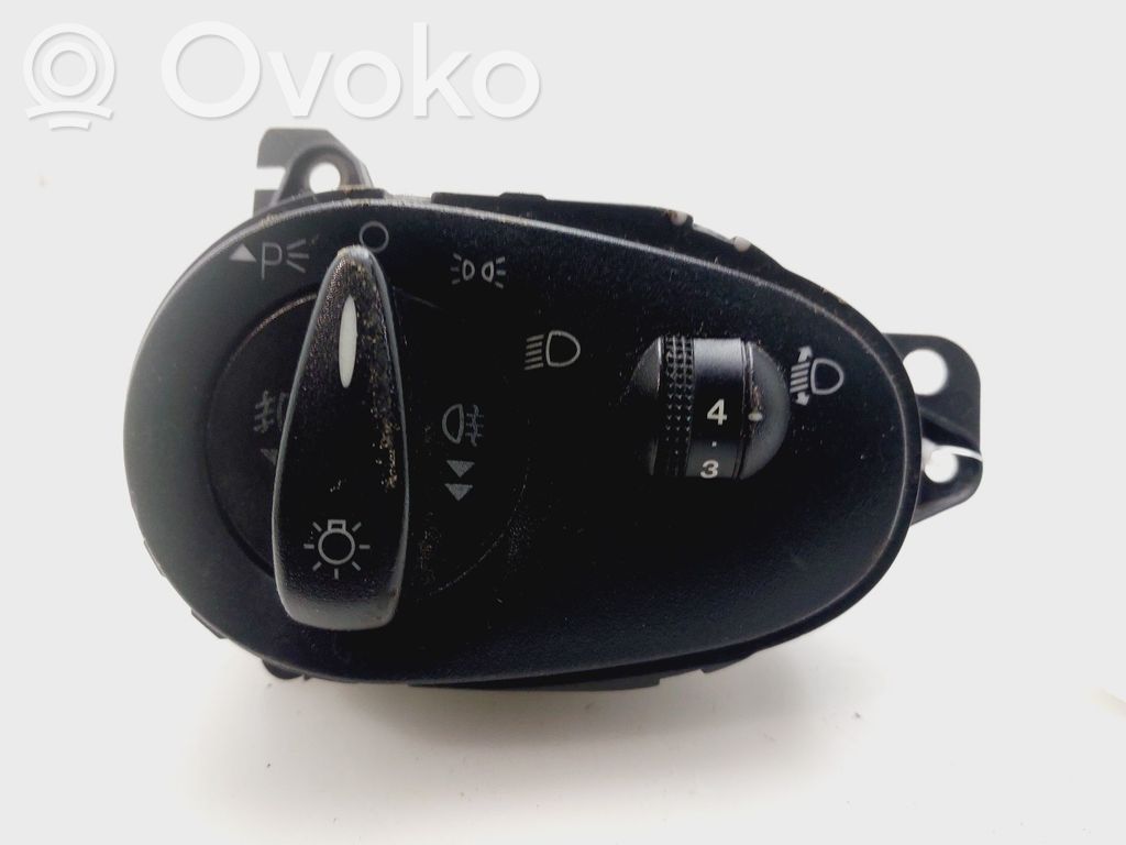 Valokatkaisija   2M5T13A024EA