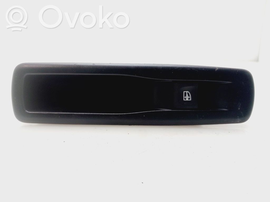 Przyciski szyb   829500004R