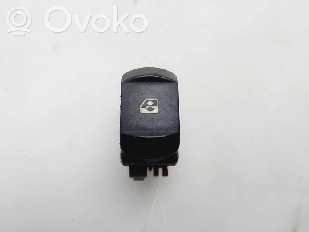 Renault Megane II Electric window control switch 