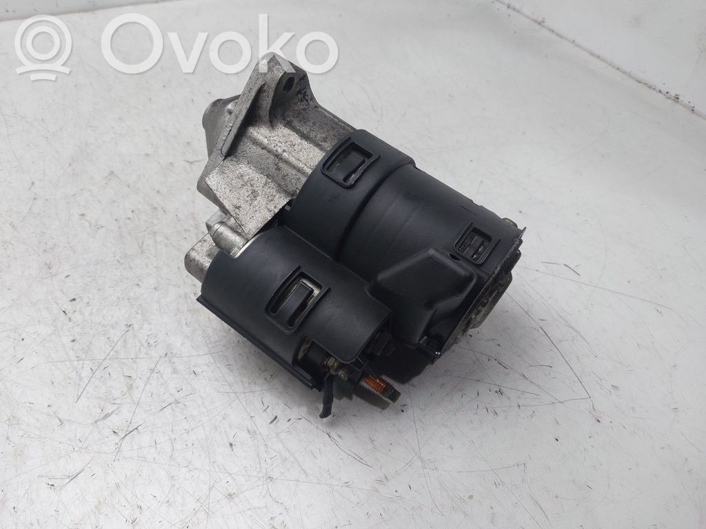 Motor de arranque   8200584675B