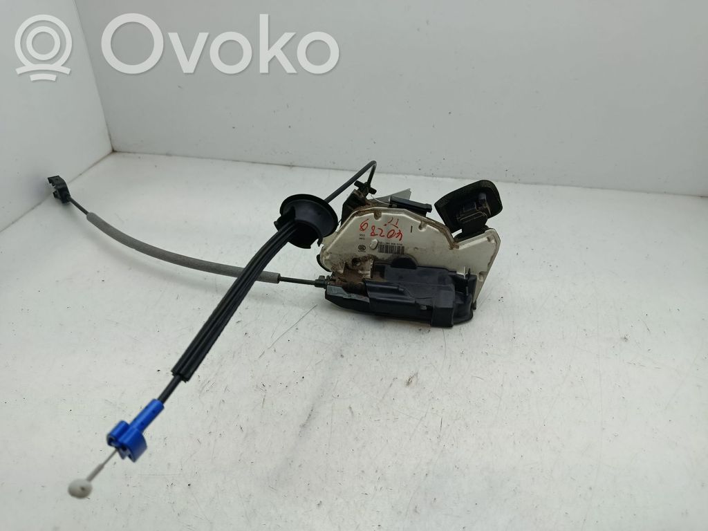 Takaoven lukko   5K4839015Q