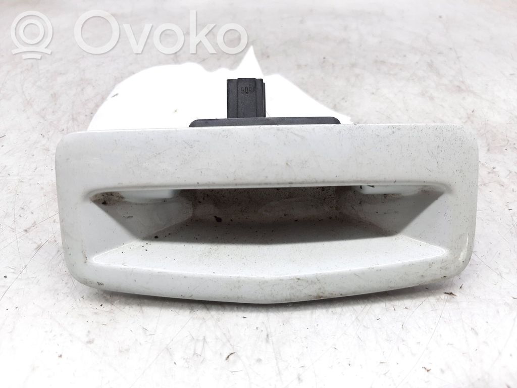Renault Megane II Uchwyt / Rączka zewnętrzna otwierania klapy tylnej / bagażnika 