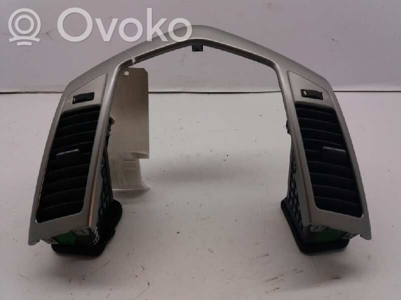 Chevrolet Cruze Griglia di ventilazione centrale cruscotto