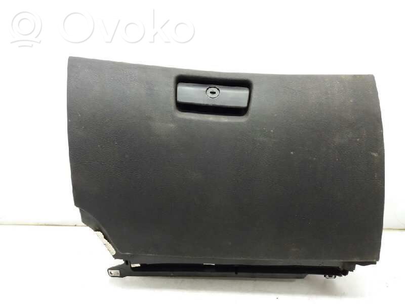 BMW X5 E53 Glove box 