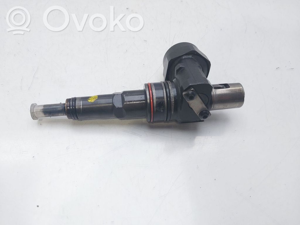 Polttoainesuutin   038130073
