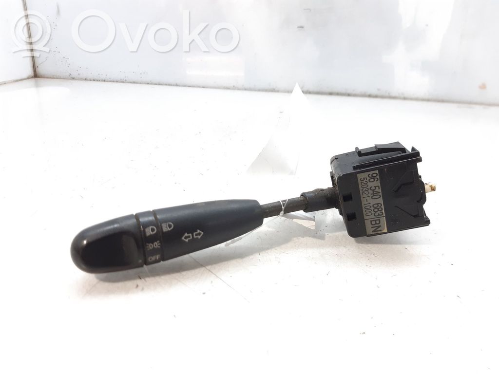 Chevrolet Kalos Interruptor de luz 