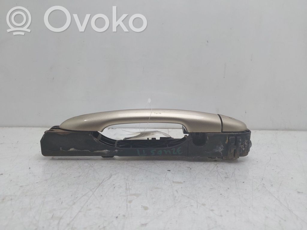 Nissan Primera Manecilla externa puerta trasera 