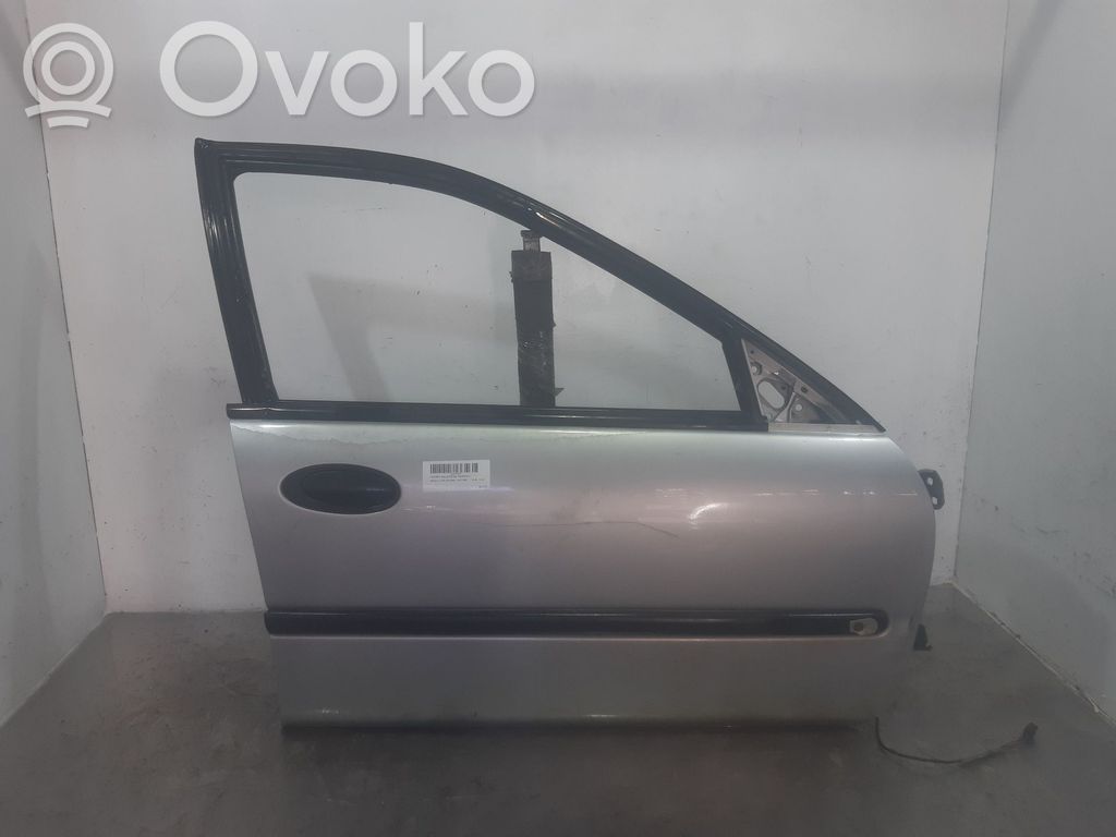 Renault Laguna I Puerta delantera 