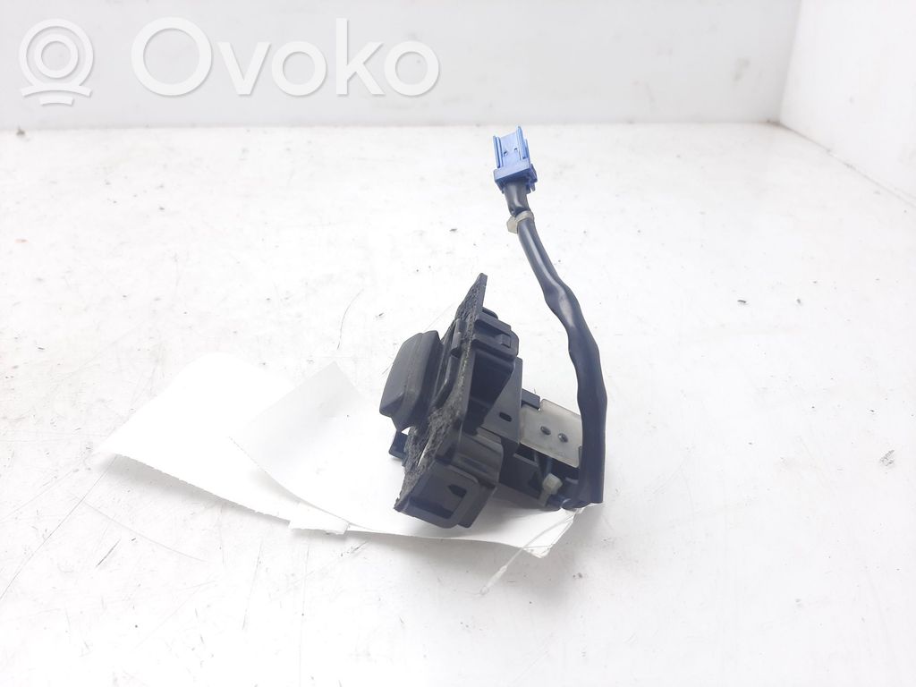 Uchwyt / Rączka zewnętrzna otwierania klapy tylnej / bagażnika   74810S1CE01